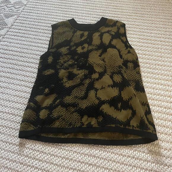 DKNY Sleeveless Jacquard Sweater - Picture 1 of 2